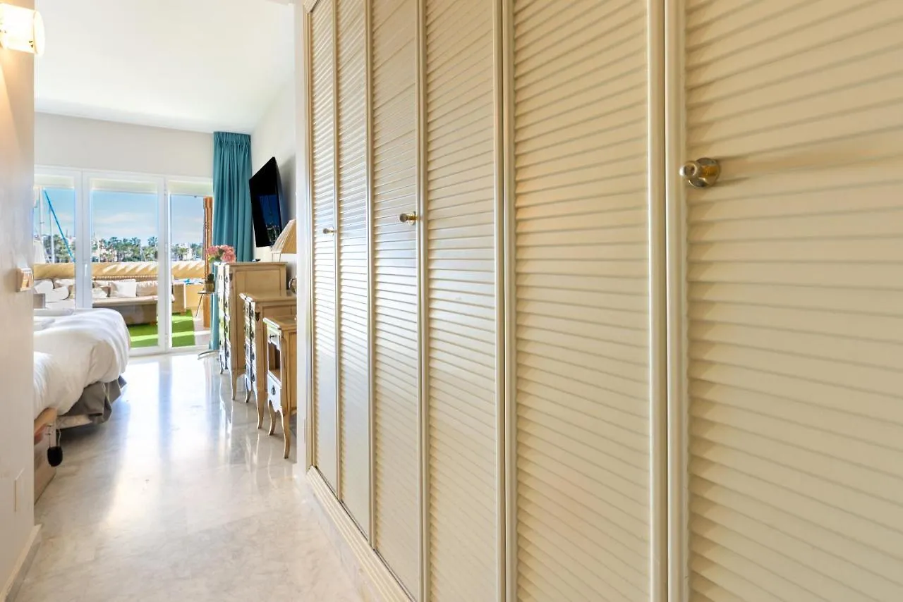 Wintowinrentals Luxury And Sea View Inside Puerto Marina Benalmadena 0*,