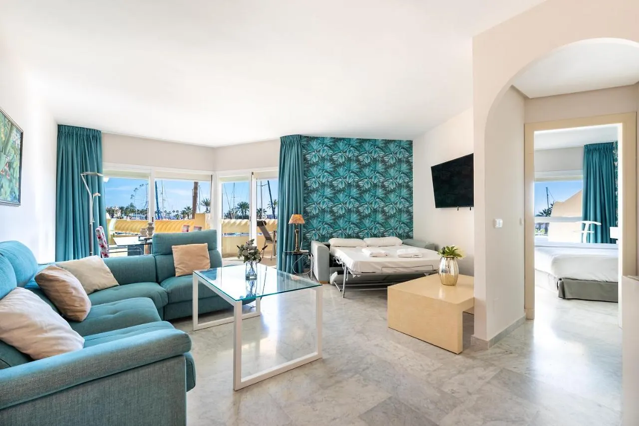 Wintowinrentals Luxury And Sea View Inside Puerto Marina Benalmádena 0*,  İspanya