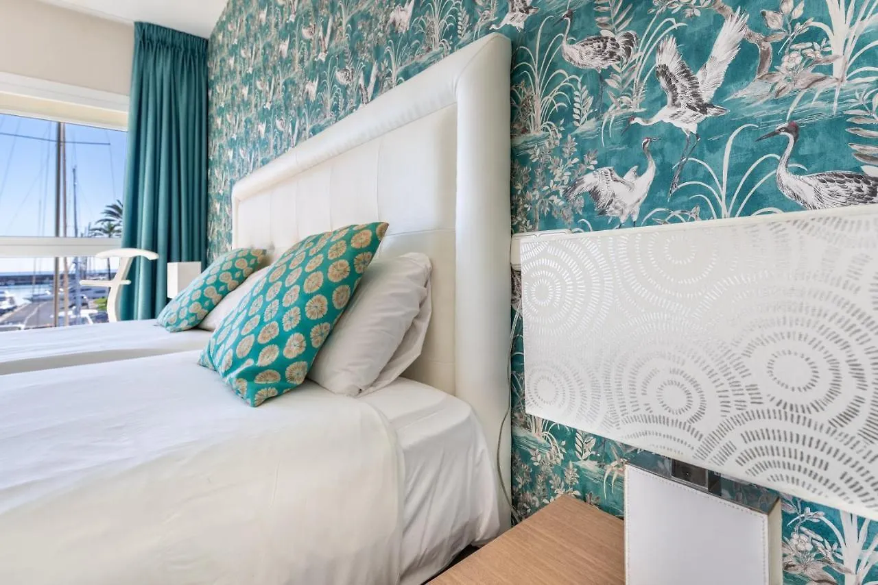 Wintowinrentals Luxury And Sea View Inside Puerto Marina Benalmádena 0*,  İspanya